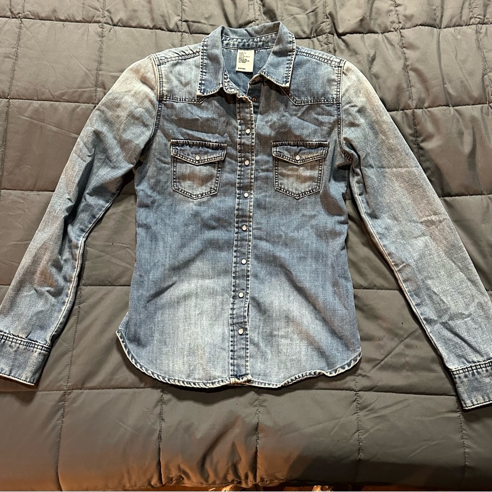 H&M Denim Button Down Shirt Size US4